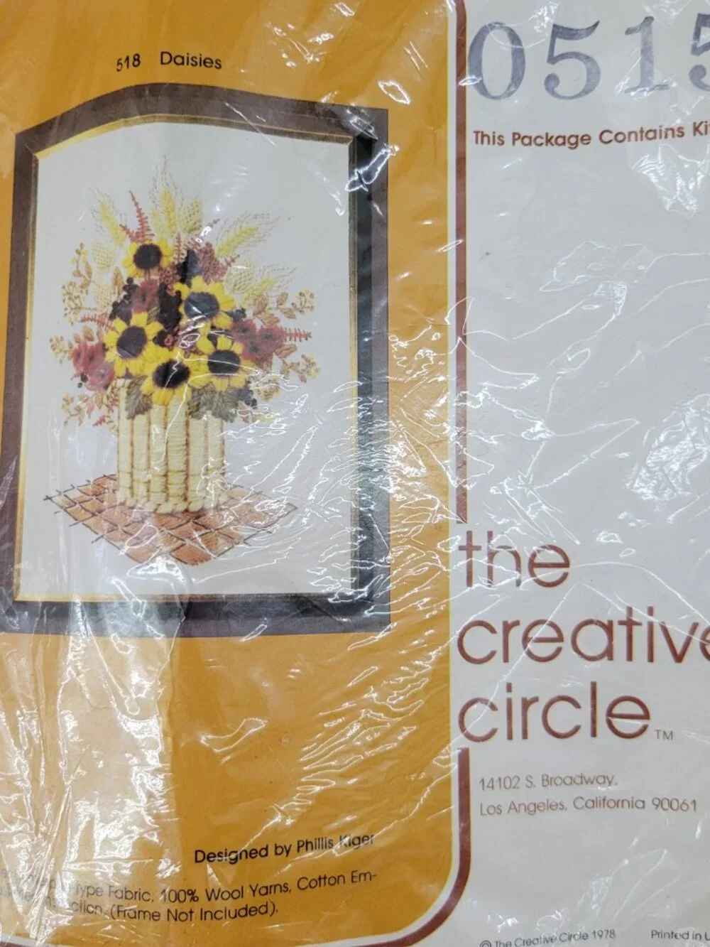 1978 Creative Circle Crewel Kit #515 Sunflowers PLUS Frame and Stretch Bars - fo